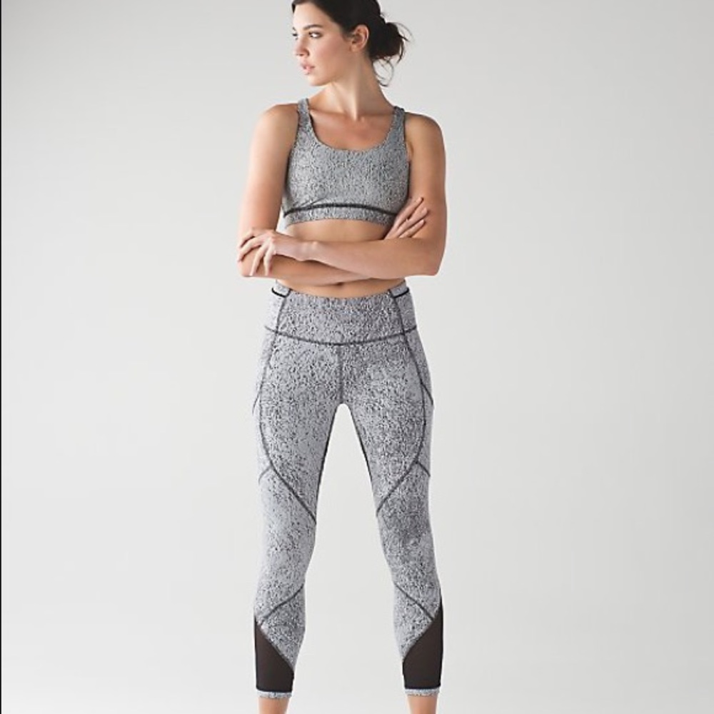 Lululemon Outrun Tight Legging